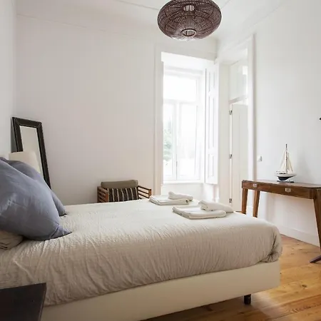 Rato Luxurious By Homing Appartement